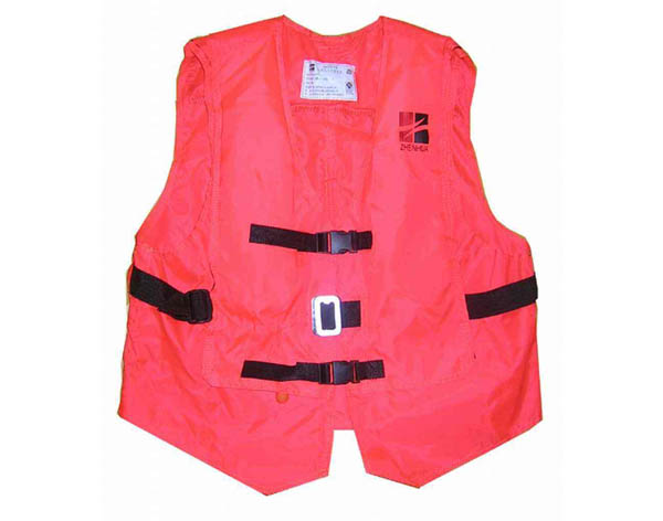 气胀式救生衣