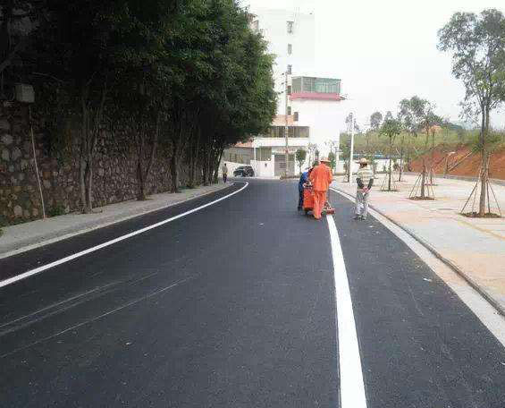 道路热熔划线6